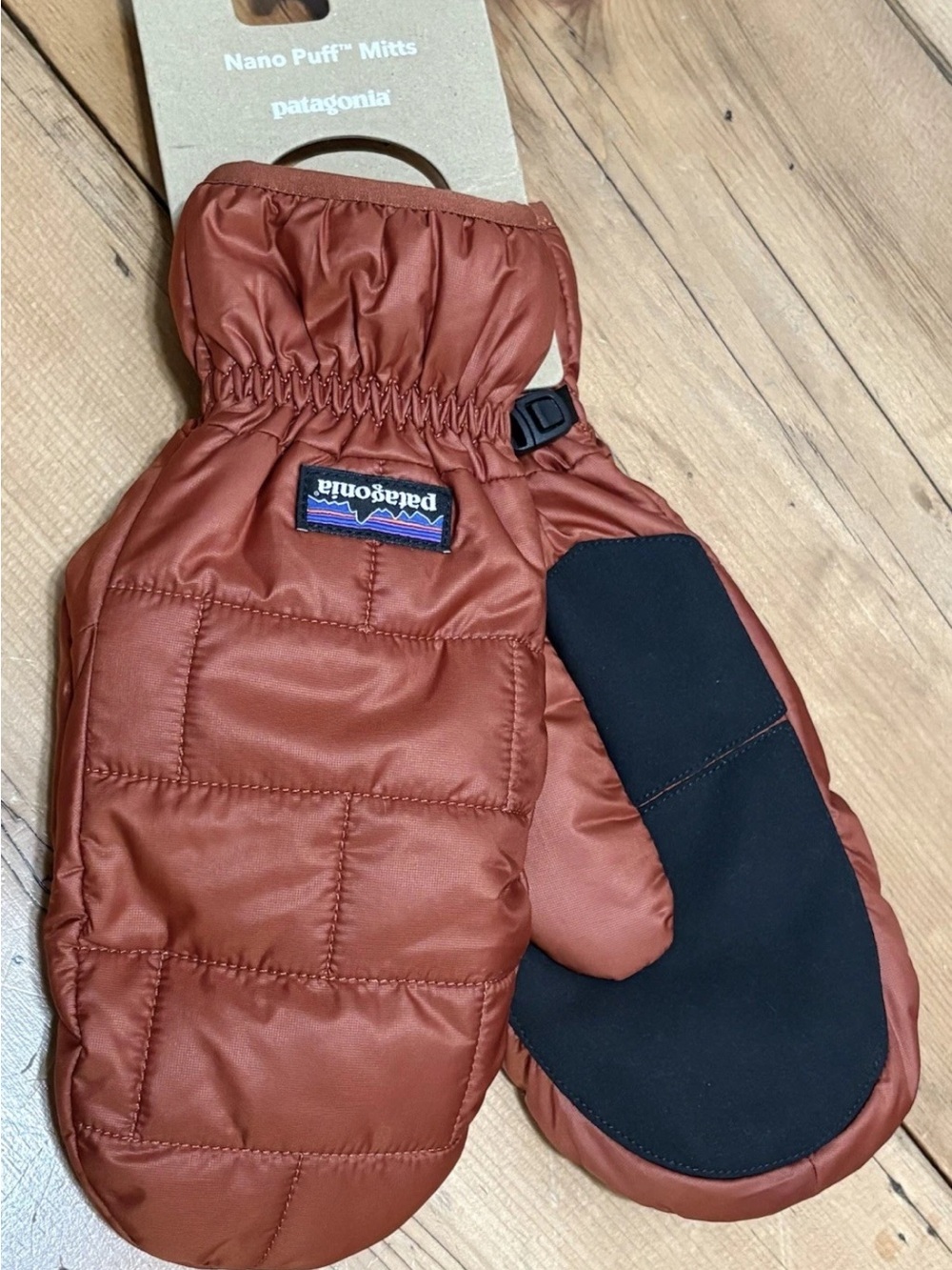 NWT - PATAGONIA Nano Puff Mitts - Medium Burnished Red Unisex Mittens Gloves
